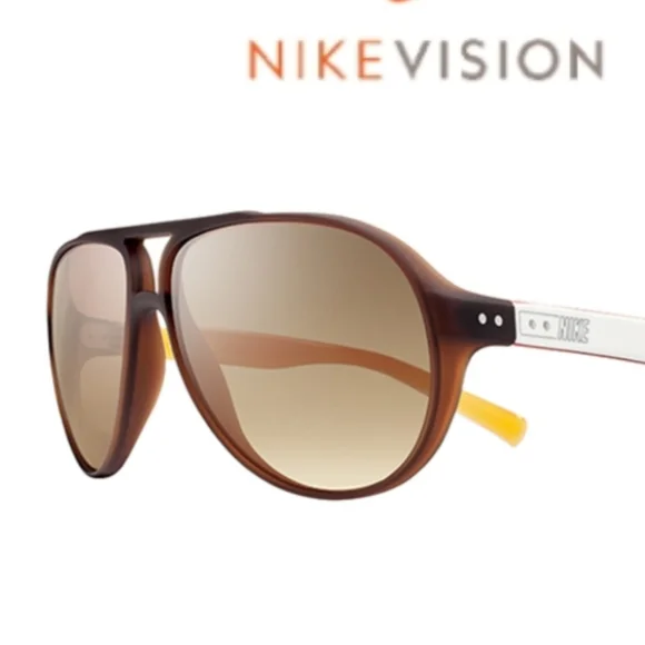 Nike Vintage 88 EV0640 Sunglasses.